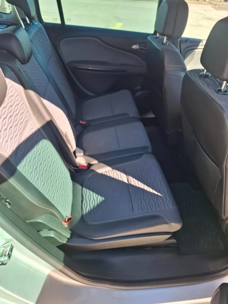 Opel Zafira таурер, снимка 12 - Автомобили и джипове - 53594841