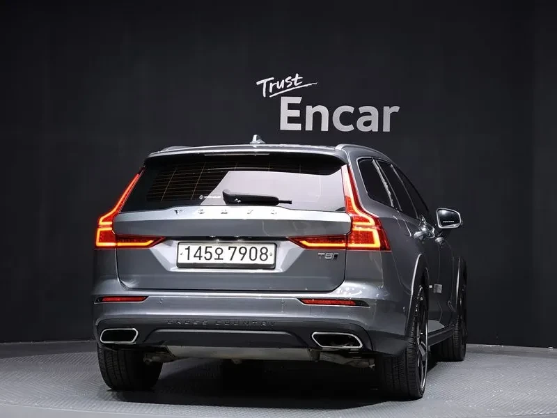 Volvo V60 CC T5 PRO AWD , снимка 4 - Автомобили и джипове - 55562513