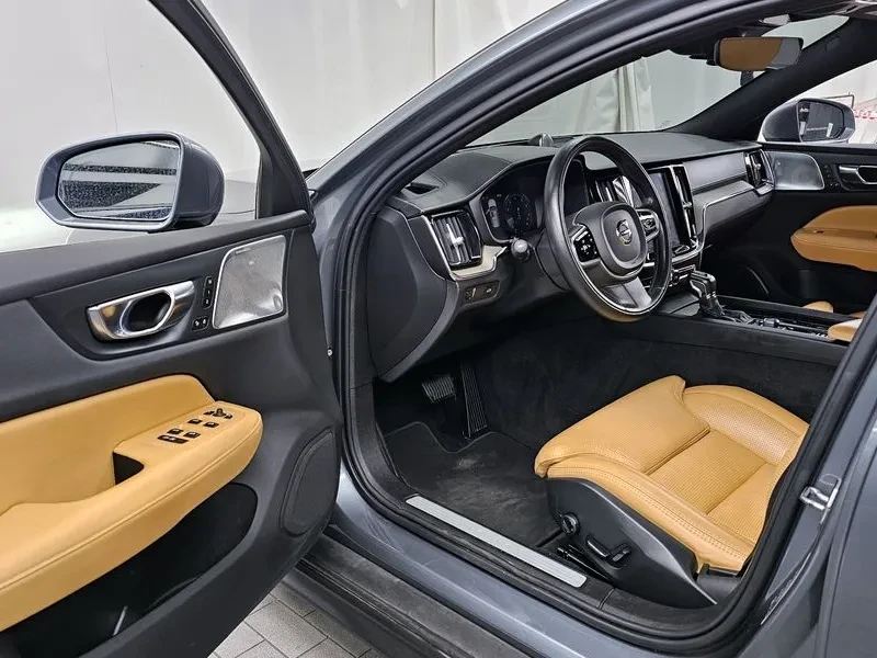 Volvo V60 CC T5 PRO AWD , снимка 10 - Автомобили и джипове - 55562513