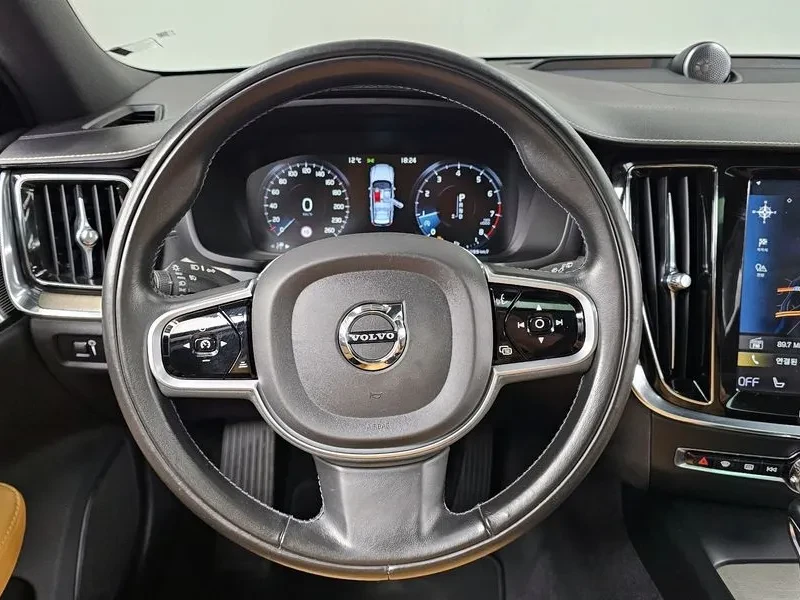 Volvo V60 CC T5 PRO AWD , снимка 13 - Автомобили и джипове - 55562513