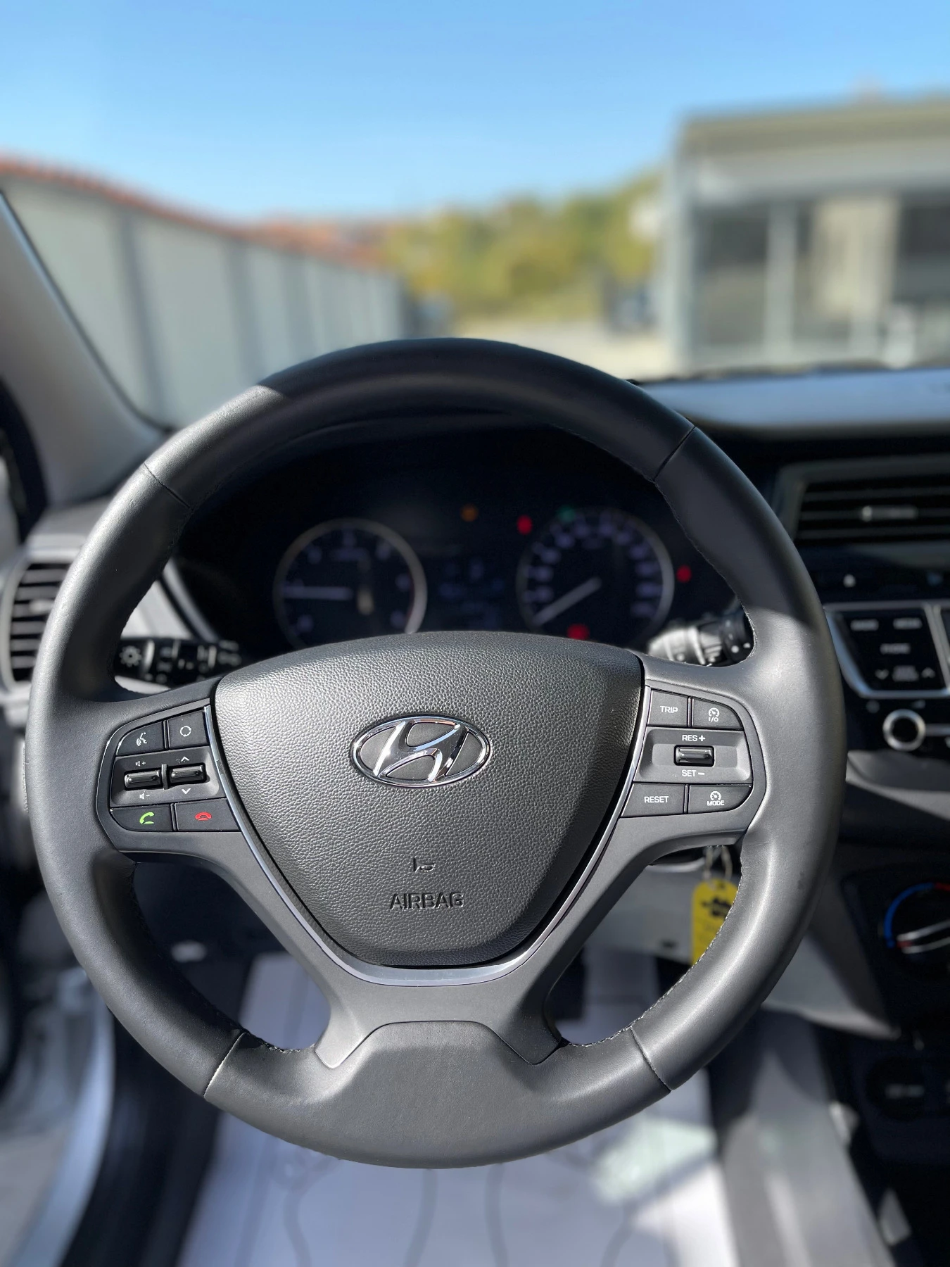 Hyundai I20 1.1 CRDI Euro 6 - изображение 10