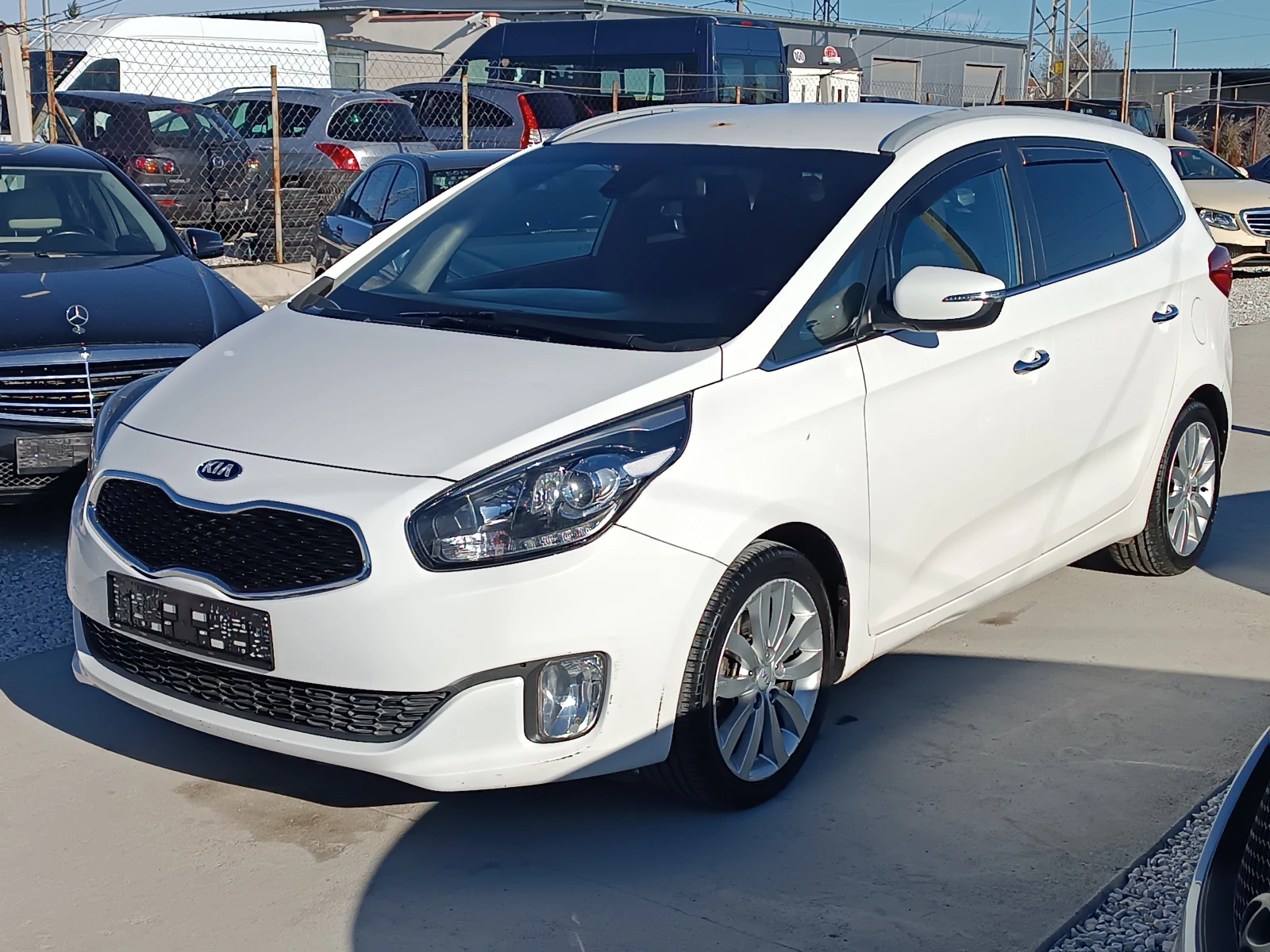 Kia Carens 1.7 D - изображение 2