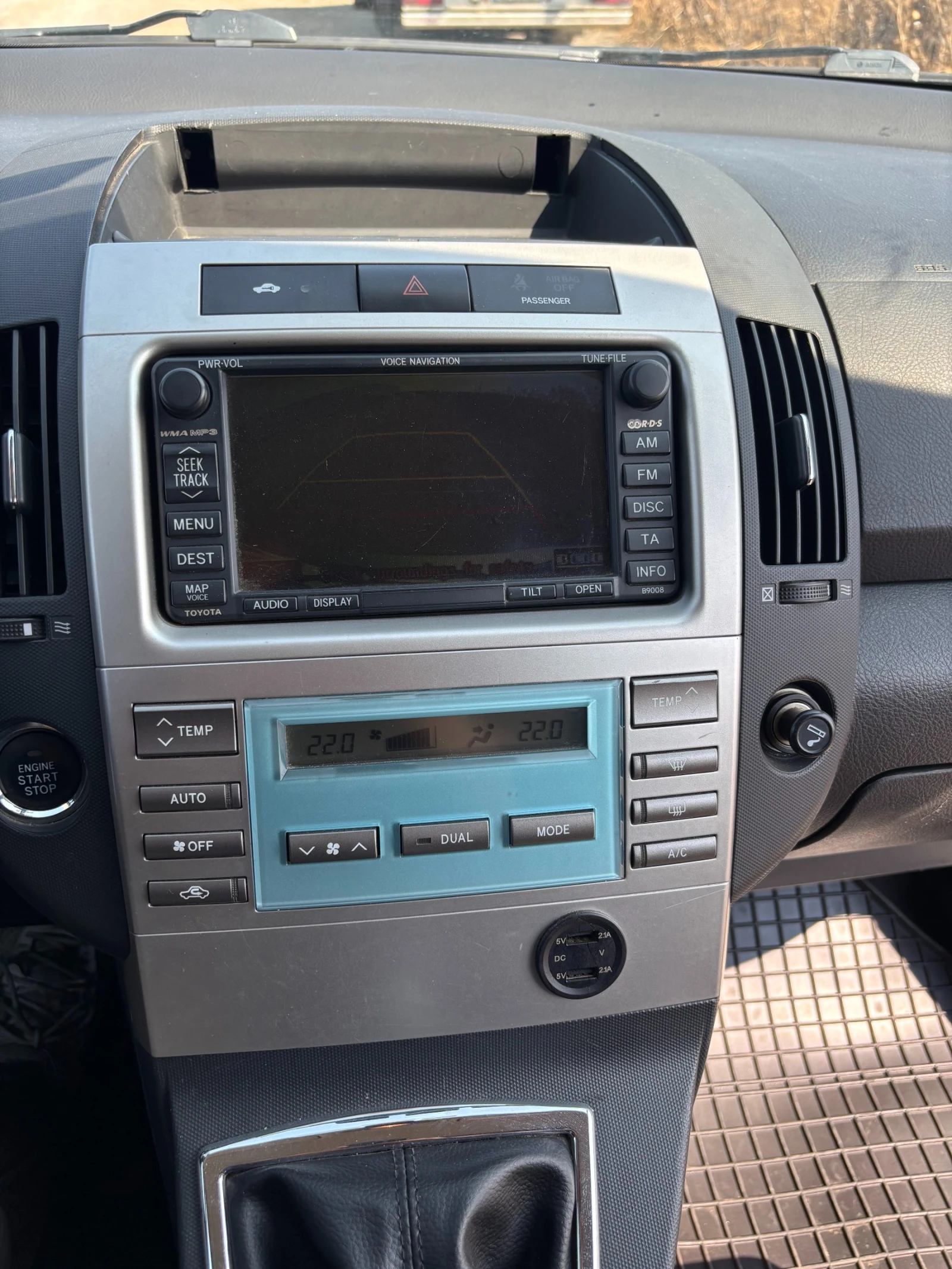 Toyota Corolla verso 1.8 - изображение 10