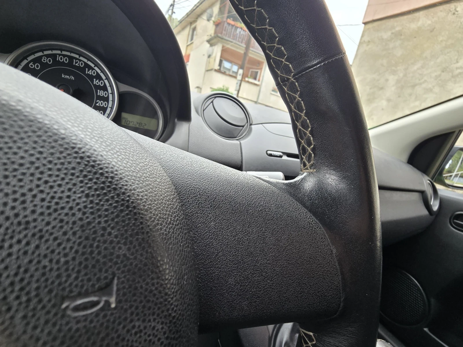 Mazda 2   107000.4.  | Mobile.bg   14