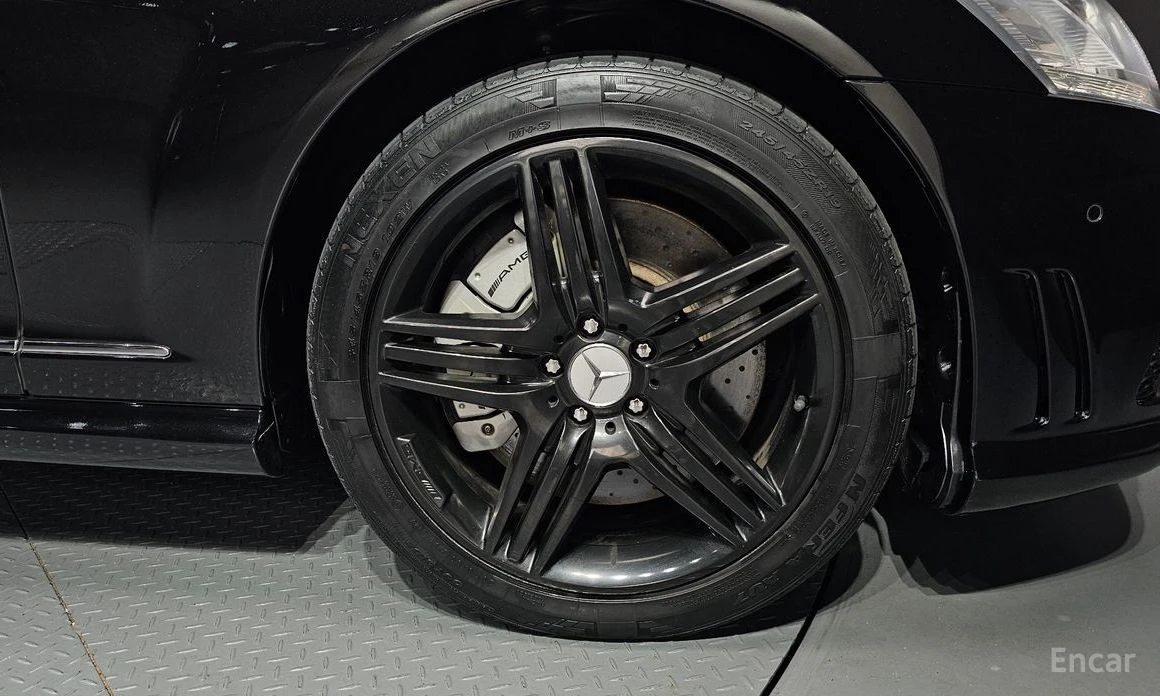 Mercedes-Benz S 63 AMG  - изображение 5