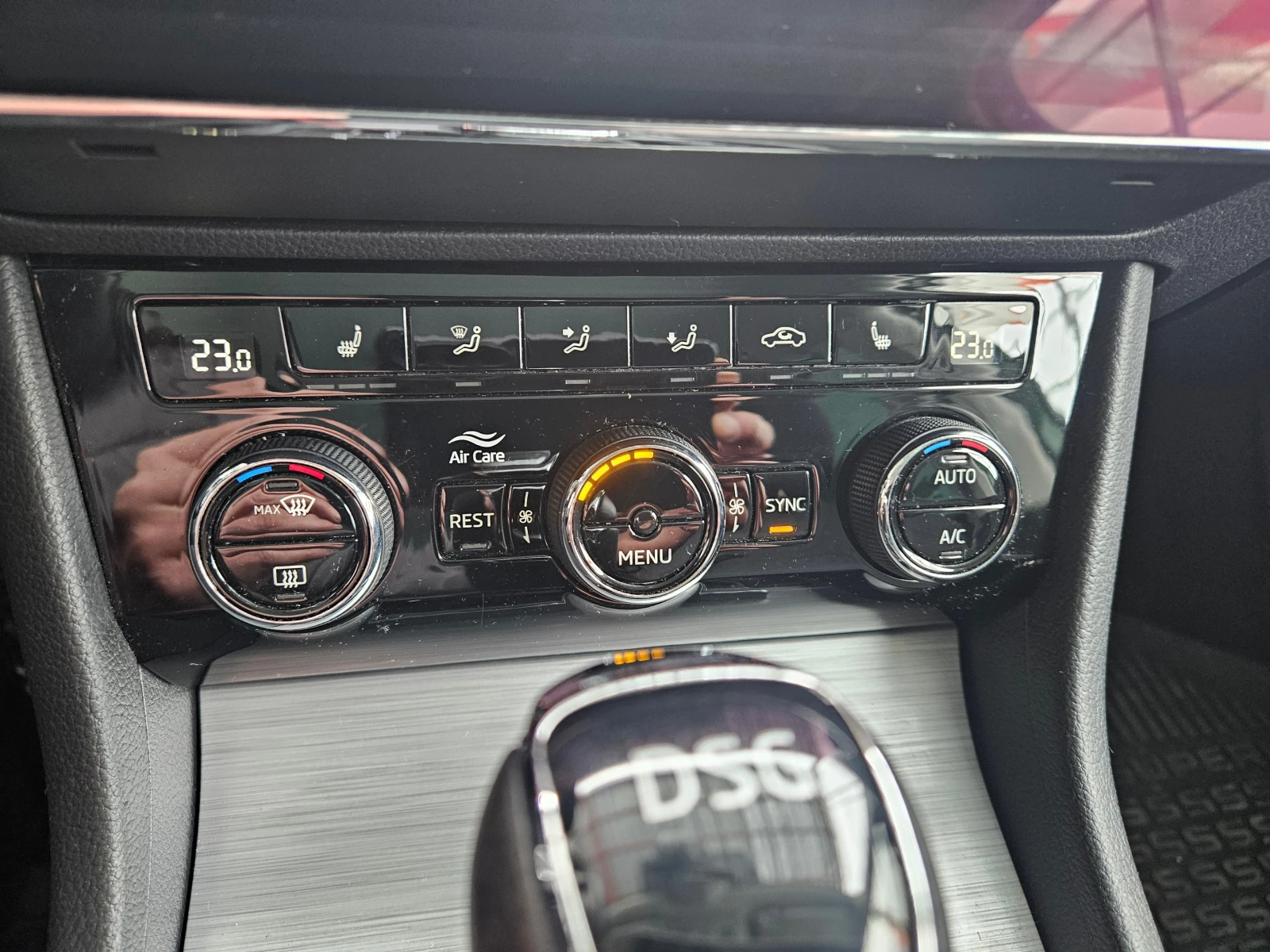 Skoda Superb 2.0 150HP, снимка 17 - Автомобили и джипове - 53837109