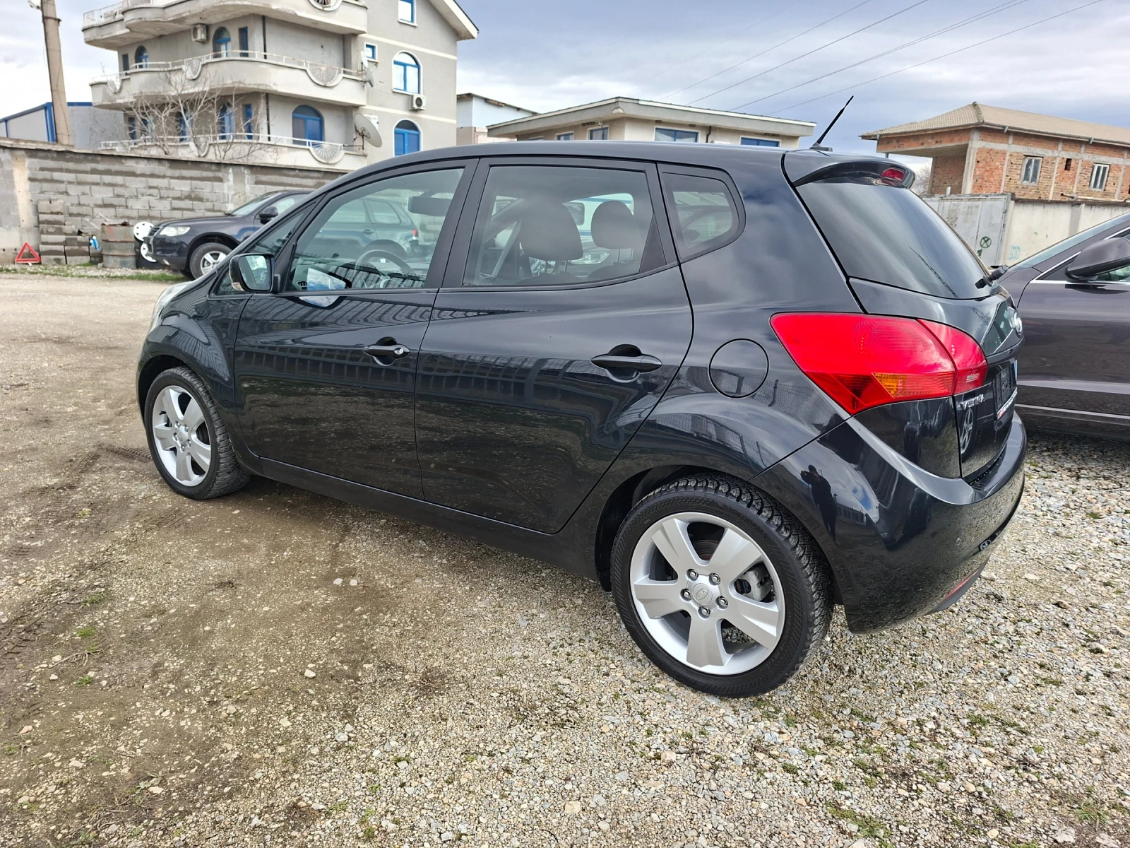 Kia Venga ���������  �� �������� | Mobile.bg � ����������� 16