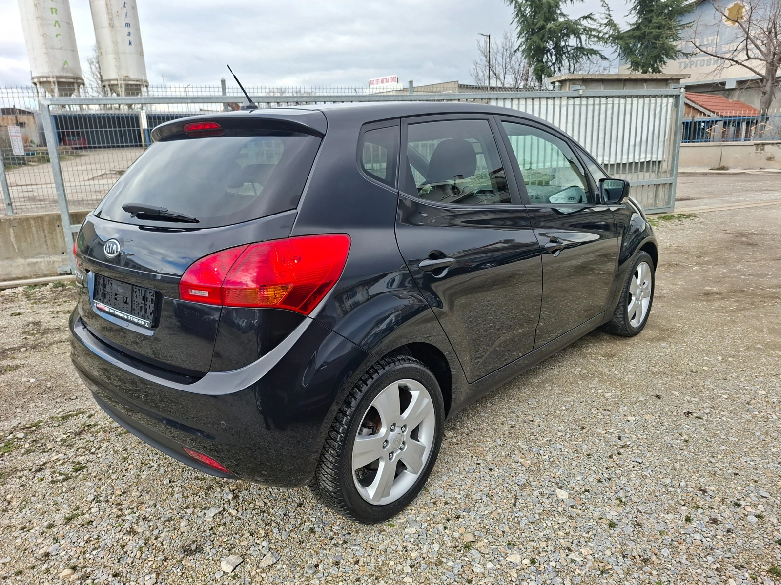 Kia Venga ���������  �� �������� | Mobile.bg � ����������� 17