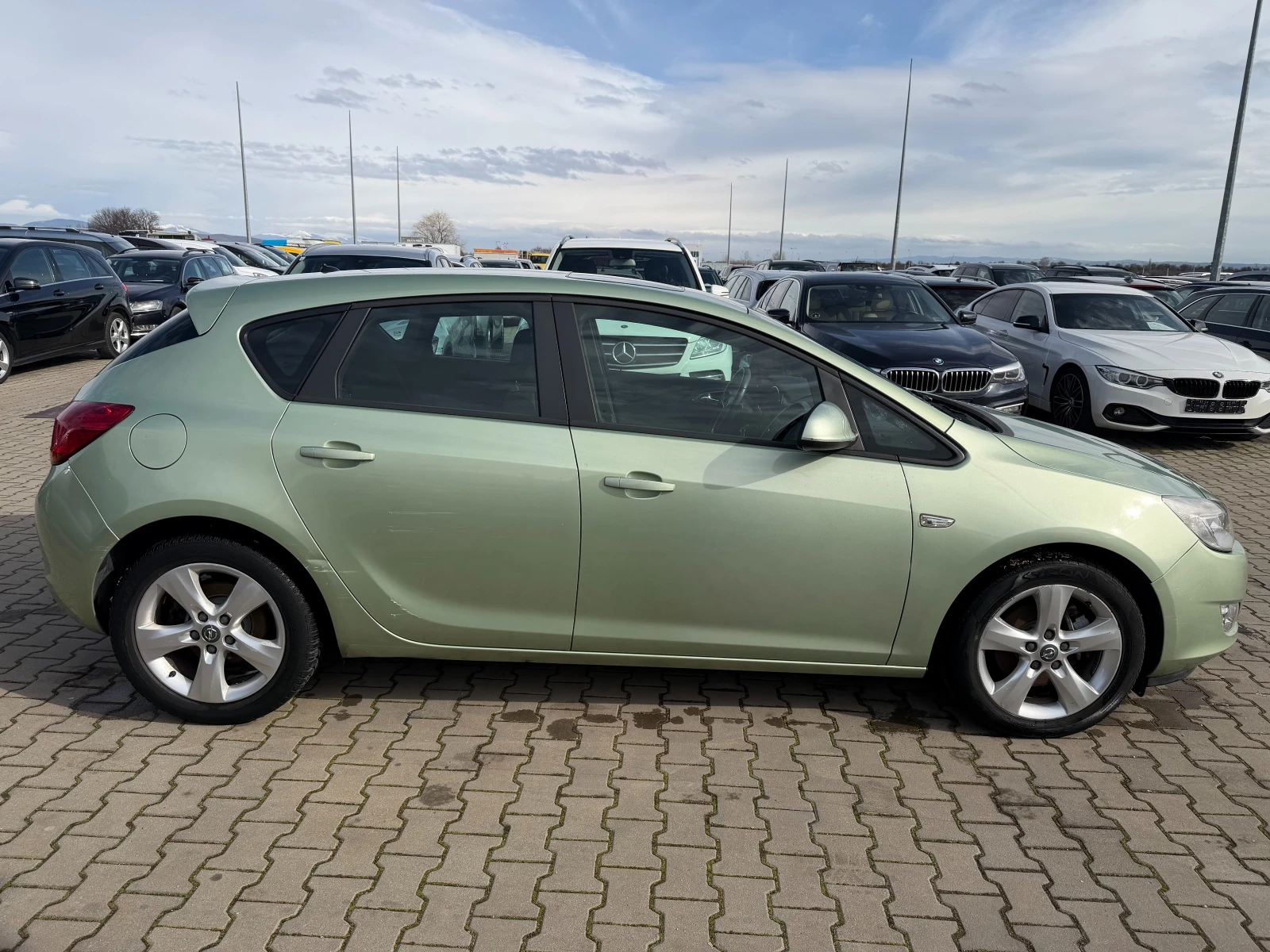 Opel Astra 1.7CDTI EURO 5 - изображение 5