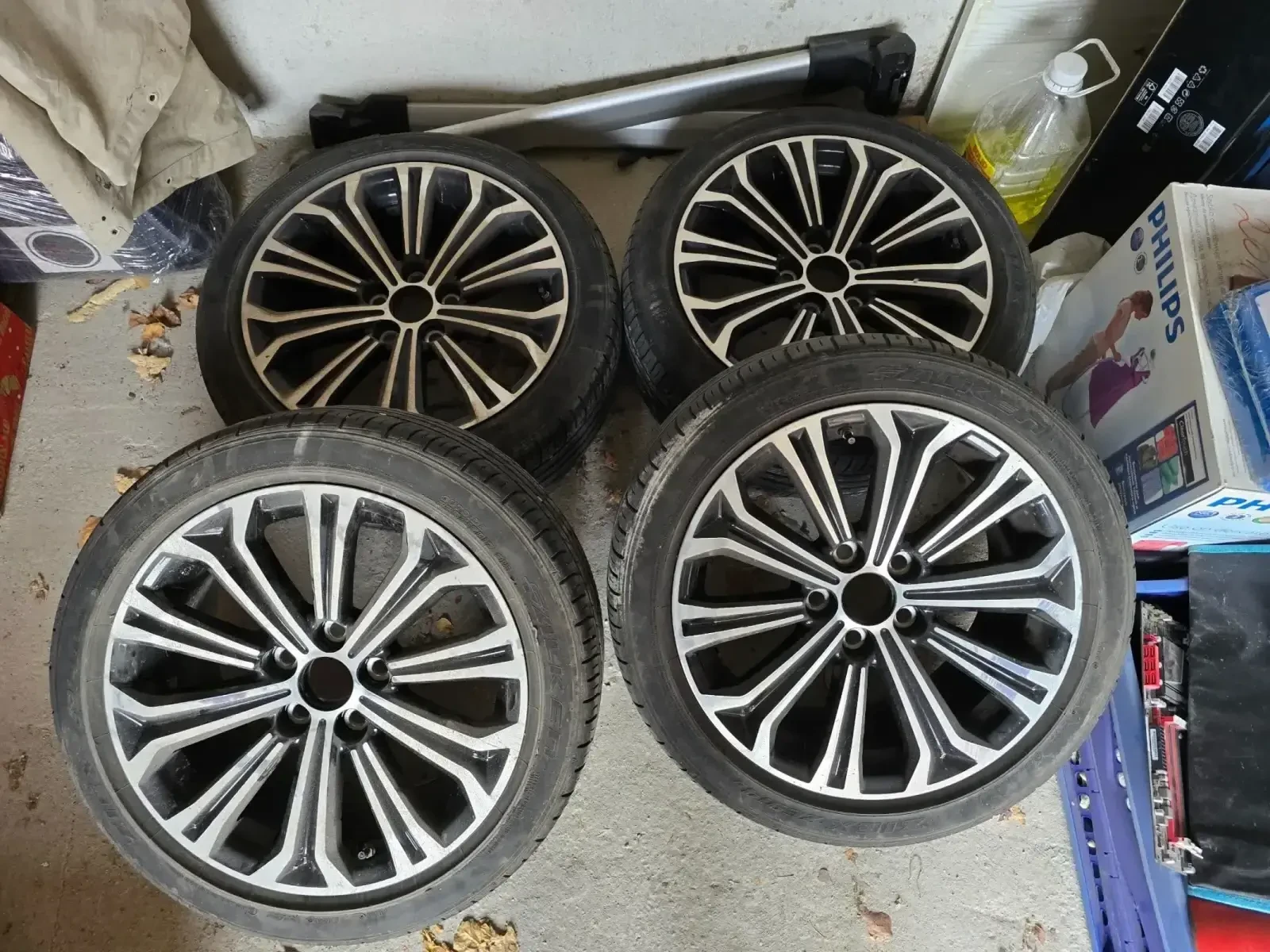 Toyota Corolla Touring Sport 2.0h Luxury, снимка 12 - Автомобили и джипове - 53620200