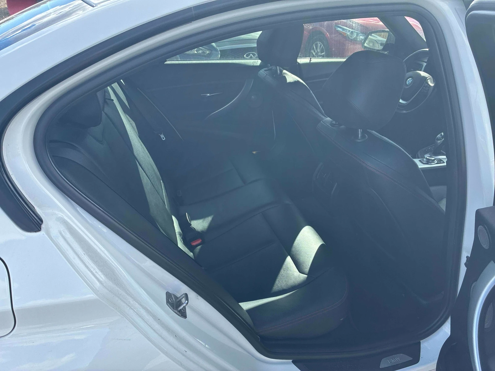 BMW 335 КАМЕРА / ПОДГРЕВИ / NAVI / PANO, снимка 11 - Автомобили и джипове - 53810718