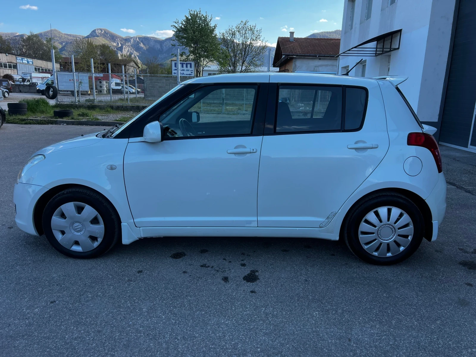 Suzuki Swift 1.3i 90�.� * ��������*  | Mobile.bg � ����������� 5