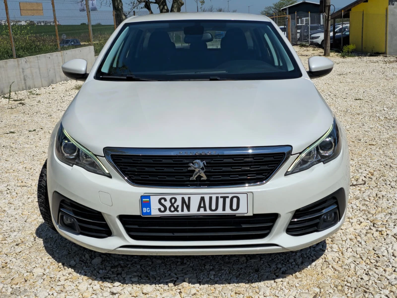 Peugeot 308 1.5 HDI Automat 173000, снимка 2 - Автомобили и джипове - 54451371