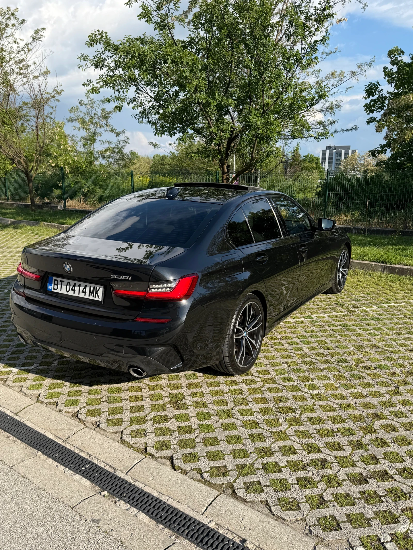 BMW 330, снимка 9 - Автомобили и джипове - 54665363