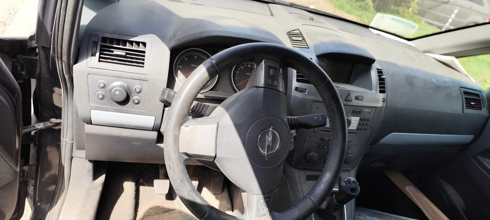Opel Zafira, снимка 6 - Автомобили и джипове - 54701185