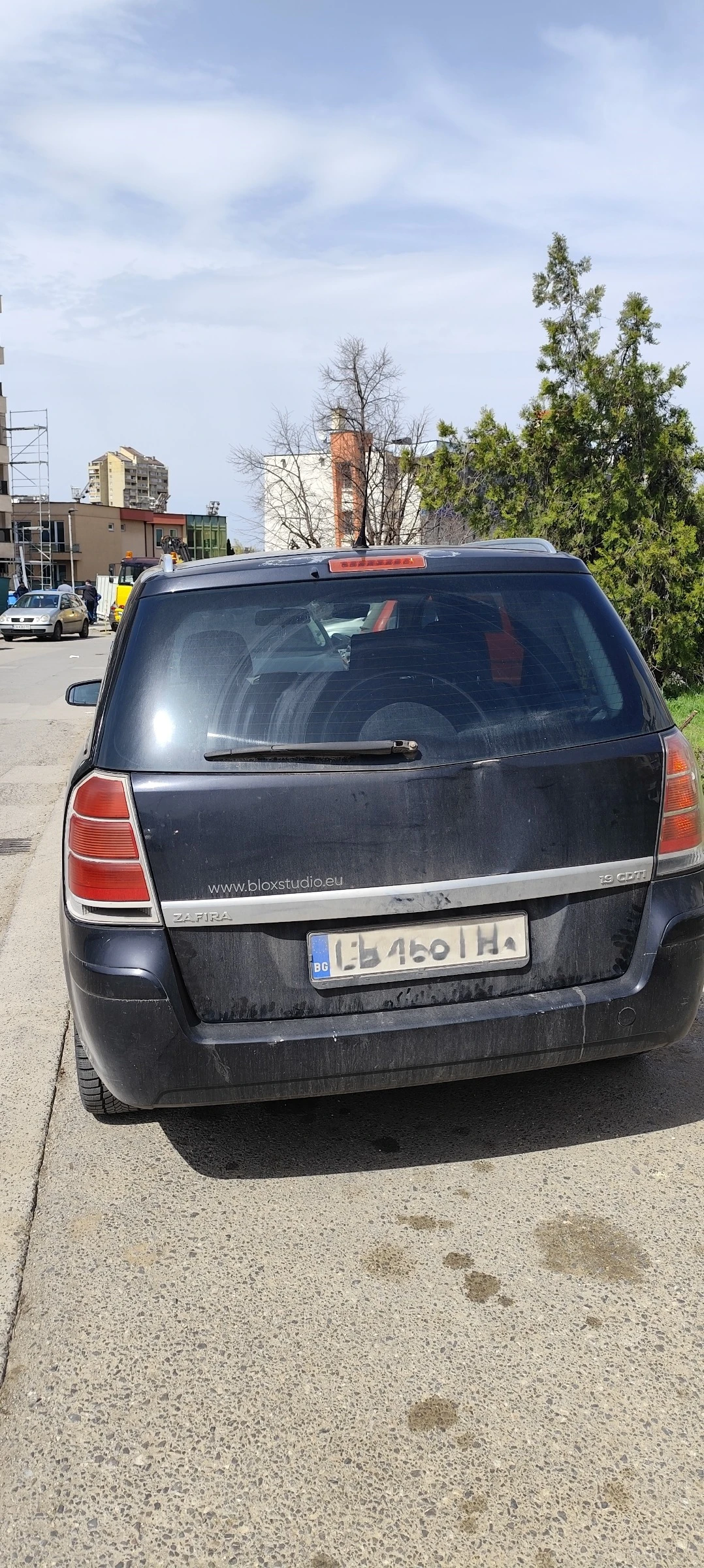 Opel Zafira, снимка 2 - Автомобили и джипове - 54701185