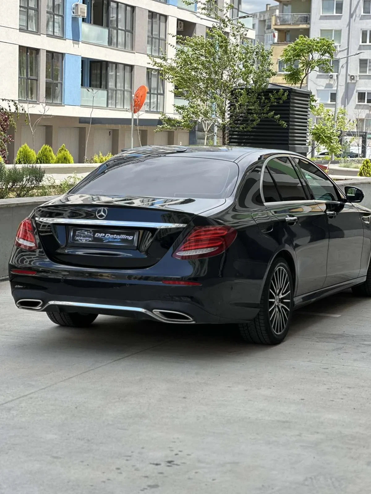 Mercedes-Benz E 300, снимка 7 - Автомобили и джипове - 54719550