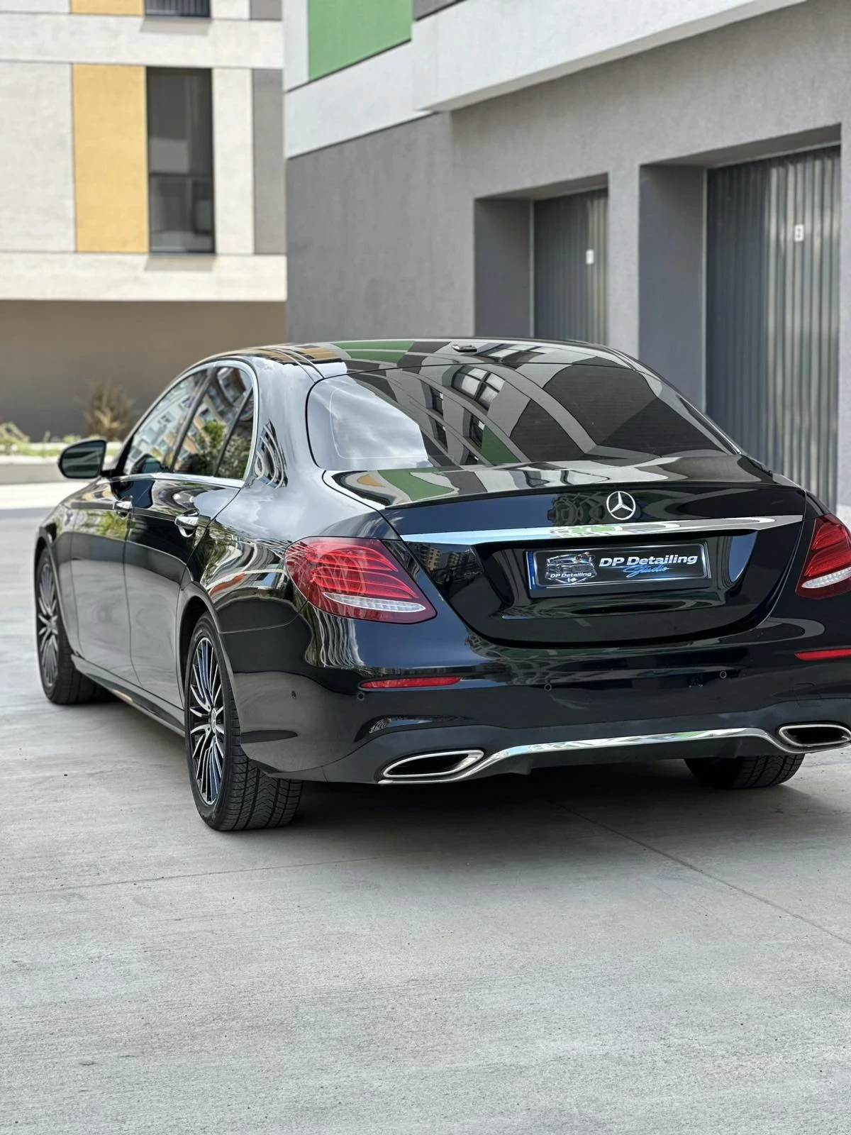 Mercedes-Benz E 300, снимка 6 - Автомобили и джипове - 54719550