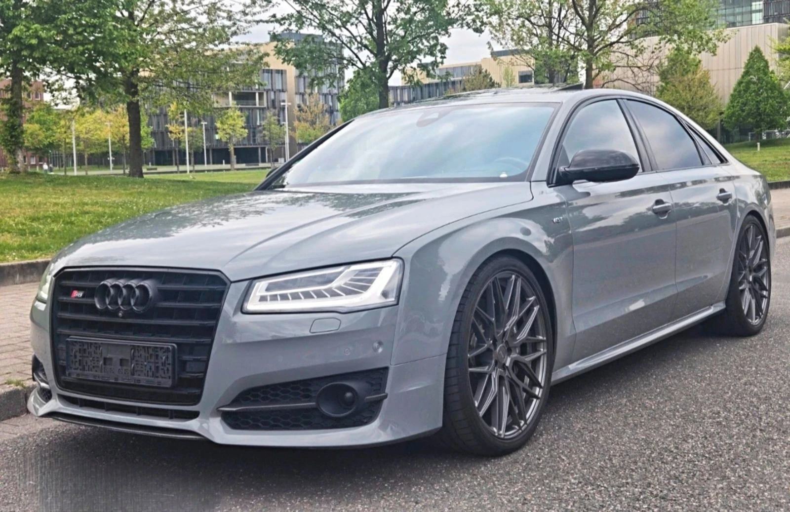 Audi S8 ОЧАКВАН ВНОС Audi S8 Plus MTM 740hpAKRAPOVIC