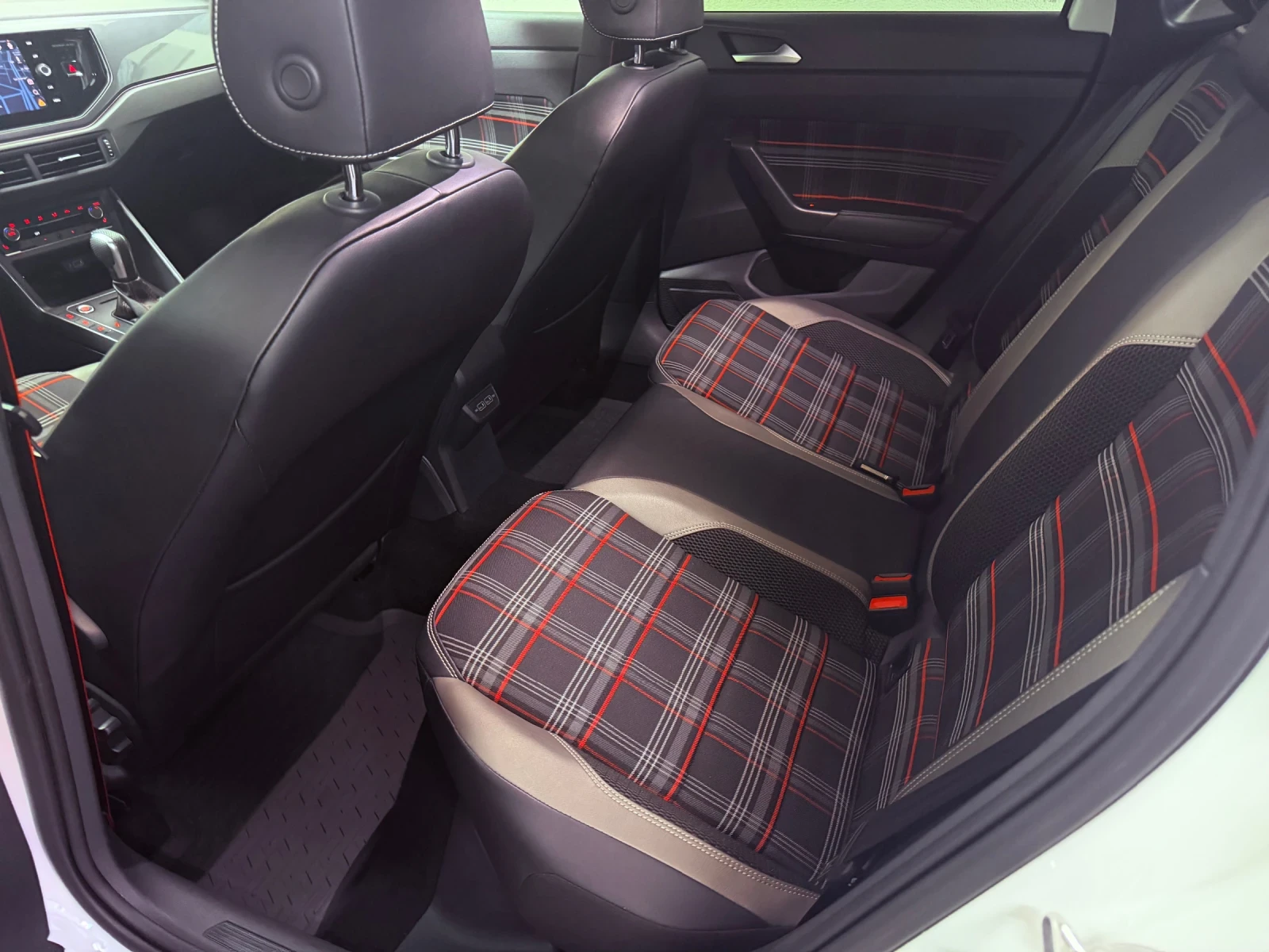 VW Polo GTI FULL OPTIONS, снимка 9 - Автомобили и джипове - 54747736