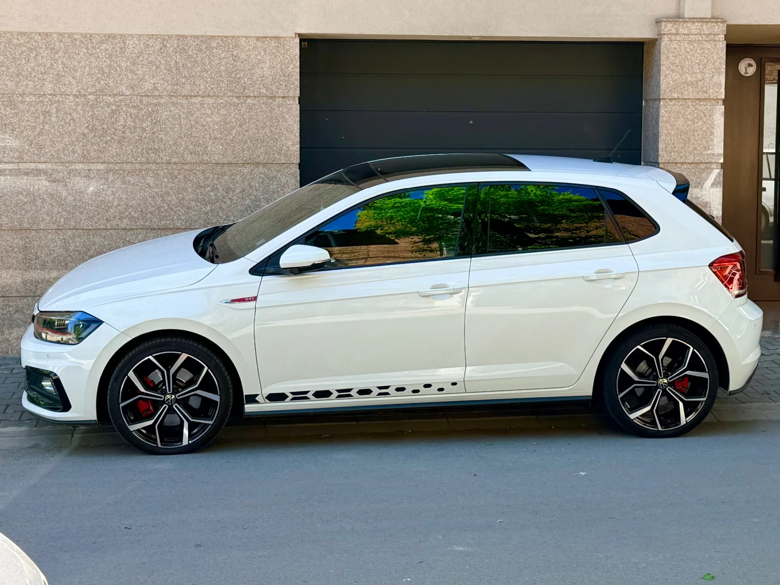 VW Polo GTI FULL OPTIONS, снимка 2 - Автомобили и джипове - 54747736