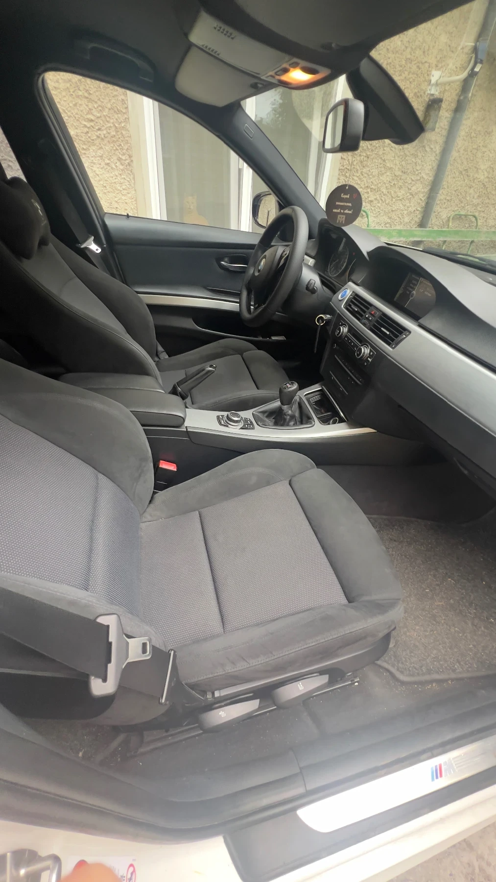 BMW 320, снимка 6 - Автомобили и джипове - 54860285