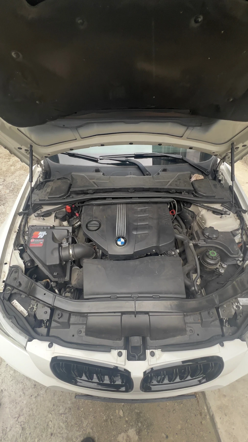 BMW 320, снимка 16 - Автомобили и джипове - 54860285