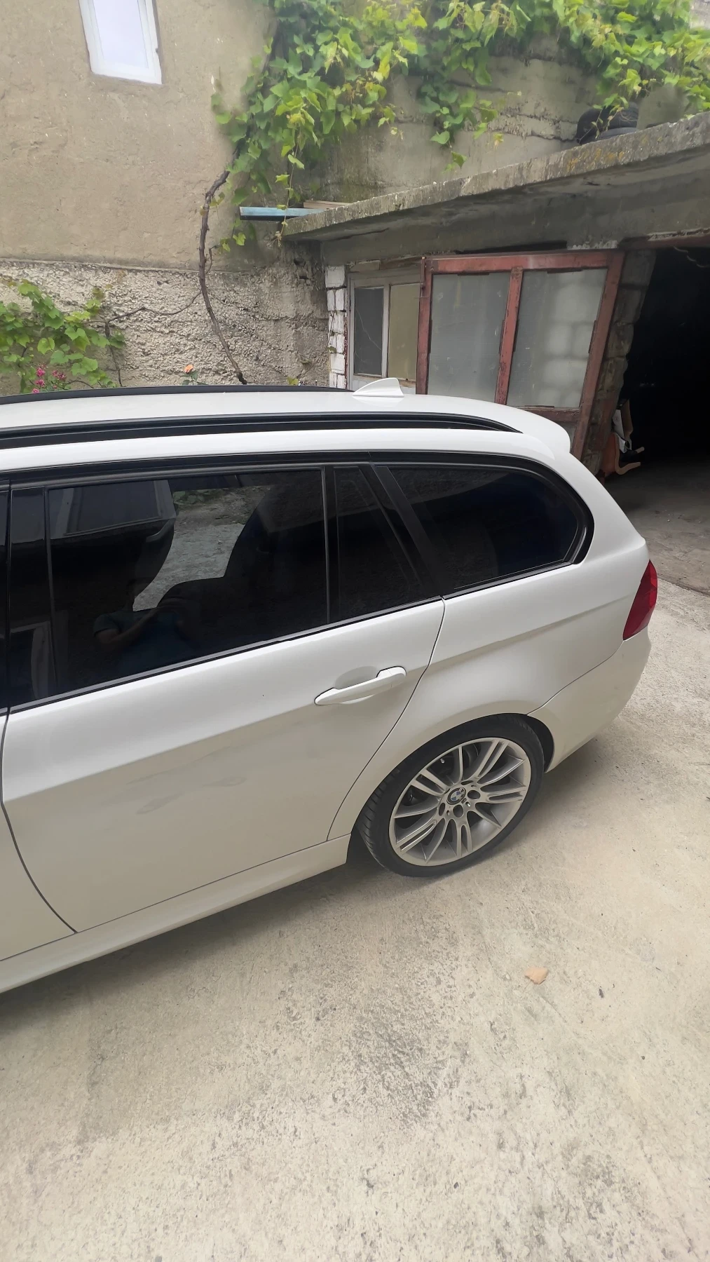 BMW 320, снимка 2 - Автомобили и джипове - 54860285
