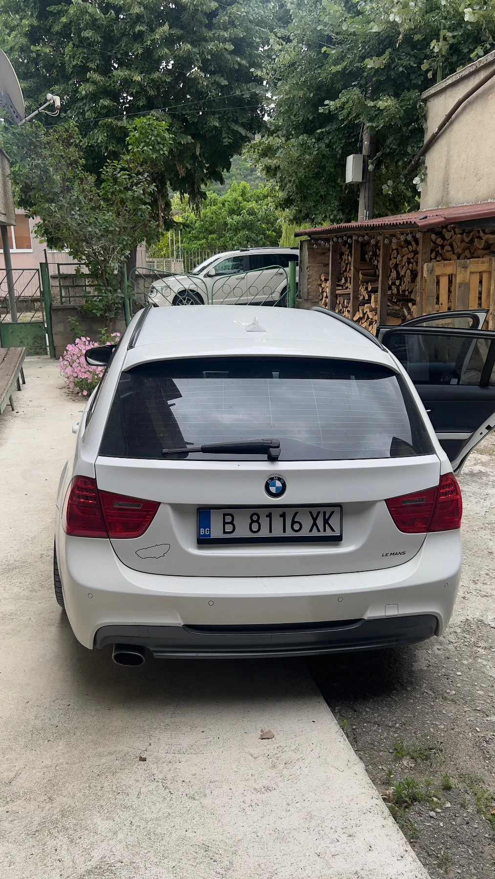 BMW 320, снимка 3 - Автомобили и джипове - 54860285