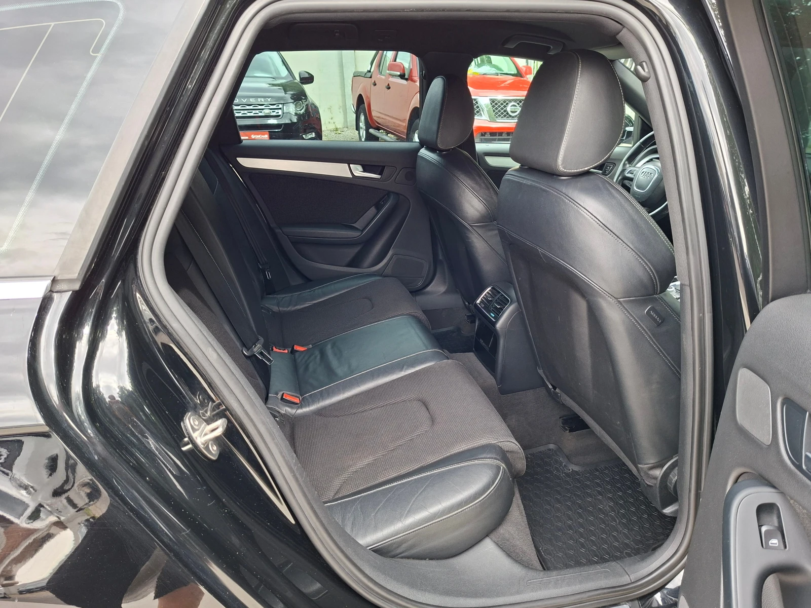 Audi A4 S-LINE, снимка 13 - Автомобили и джипове - 55412518