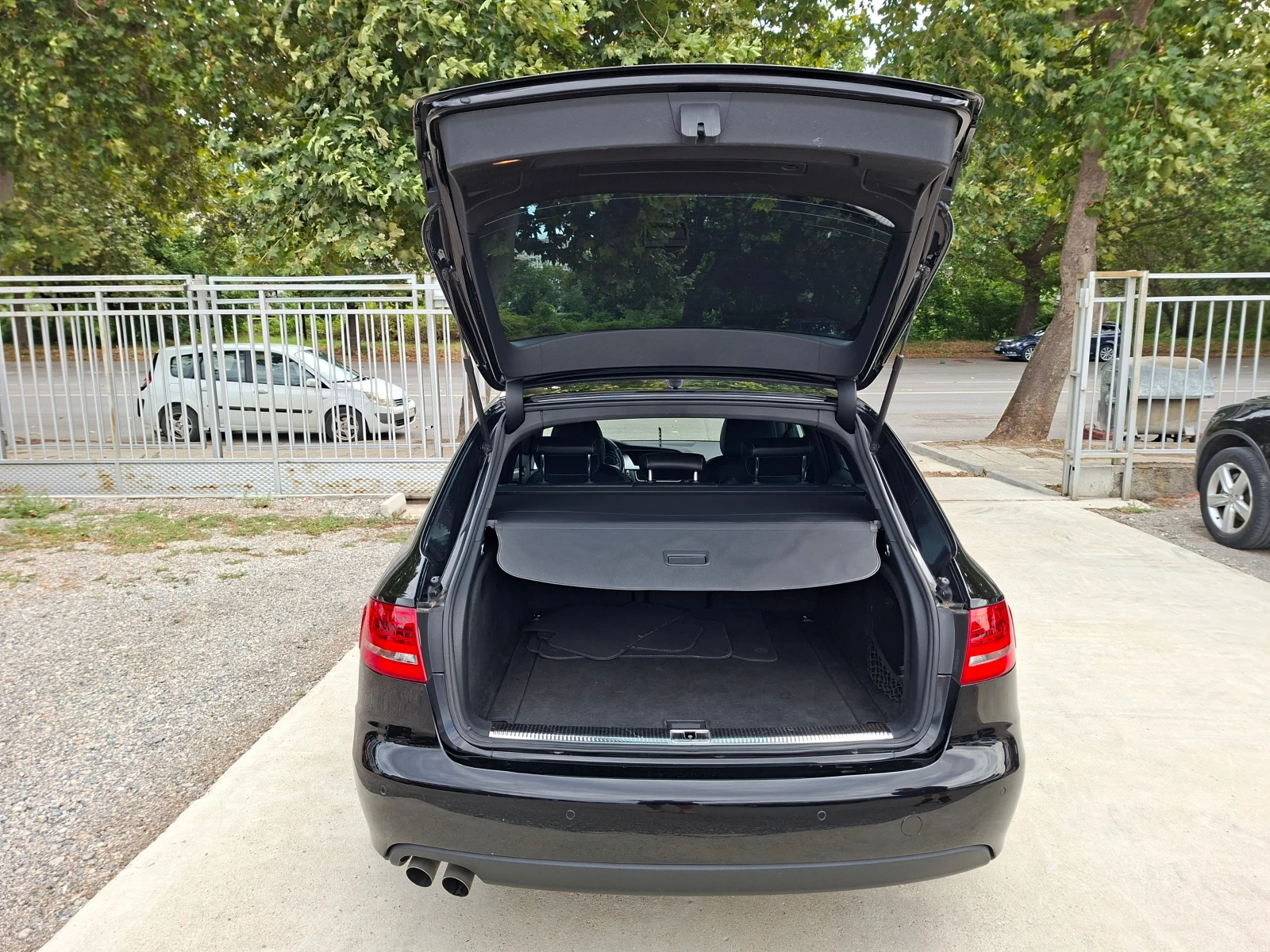 Audi A4 S-LINE, снимка 16 - Автомобили и джипове - 55412518