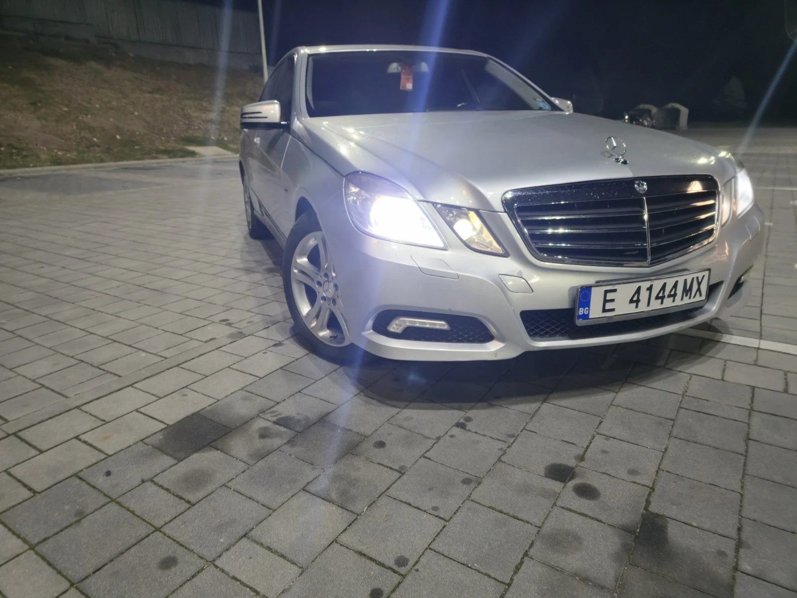 Mercedes-Benz E 250, снимка 2 - Автомобили и джипове - 55619133
