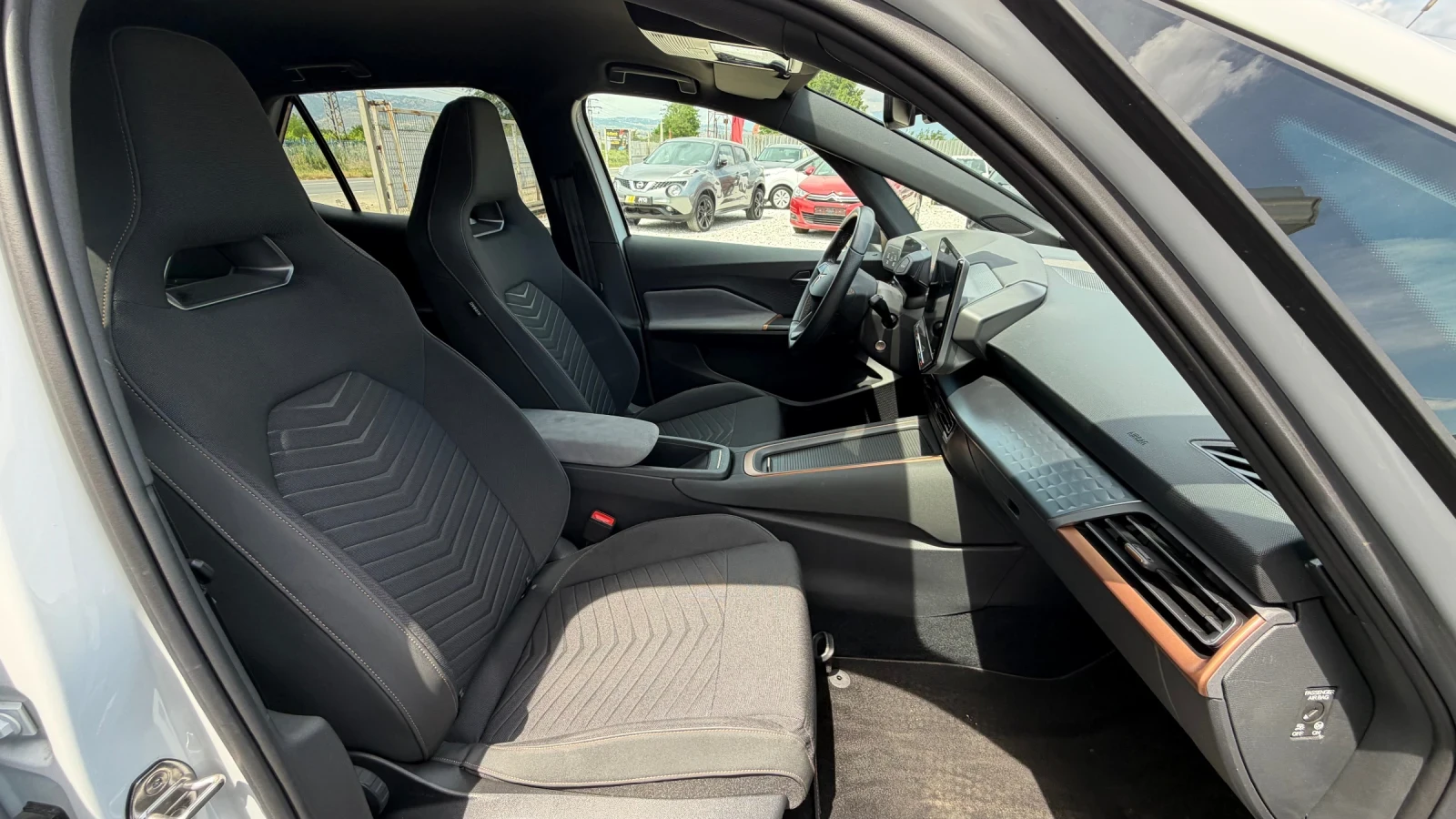Cupra Born, снимка 9 - Автомобили и джипове - 56088470