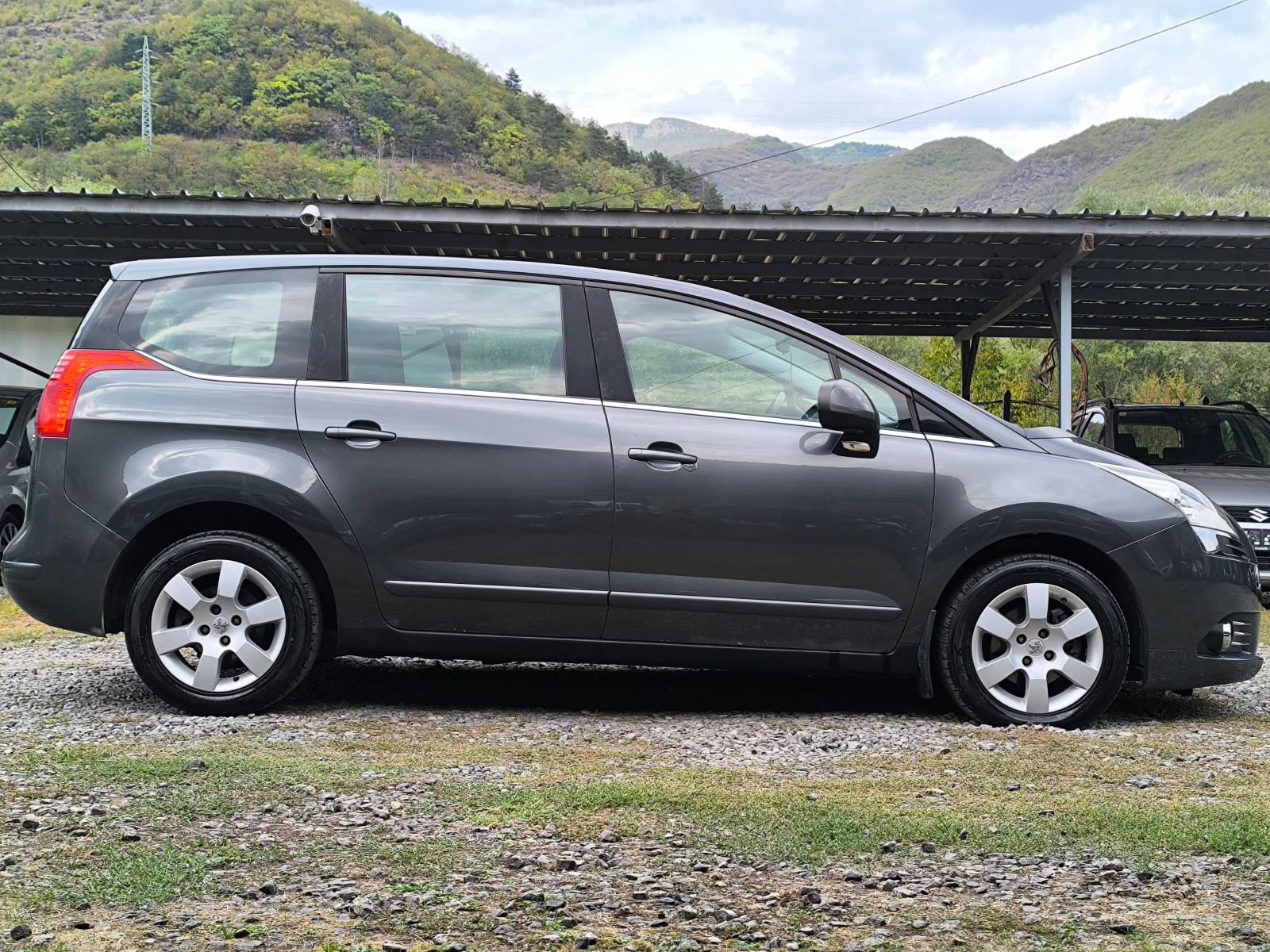 Peugeot 5008 FACE LIFT-1.6HDI-112кс-6 скор.-КЛИМАТРОНИК-EURO 5-, снимка 2 - Автомобили и джипове - 56192706