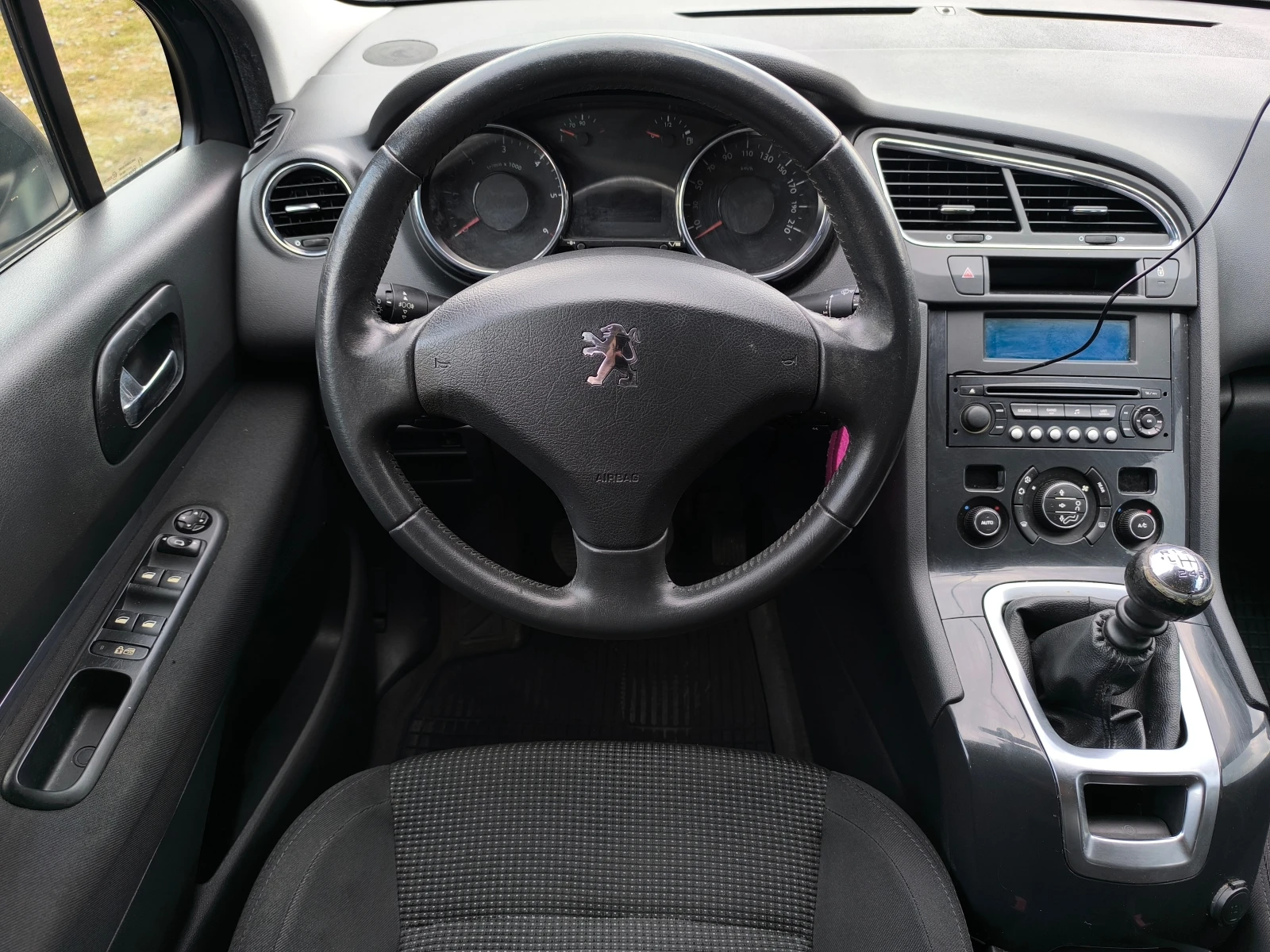 Peugeot 5008 FACE LIFT-1.6HDI-112кс-6 скор.-КЛИМАТРОНИК-EURO 5-, снимка 11 - Автомобили и джипове - 56192706
