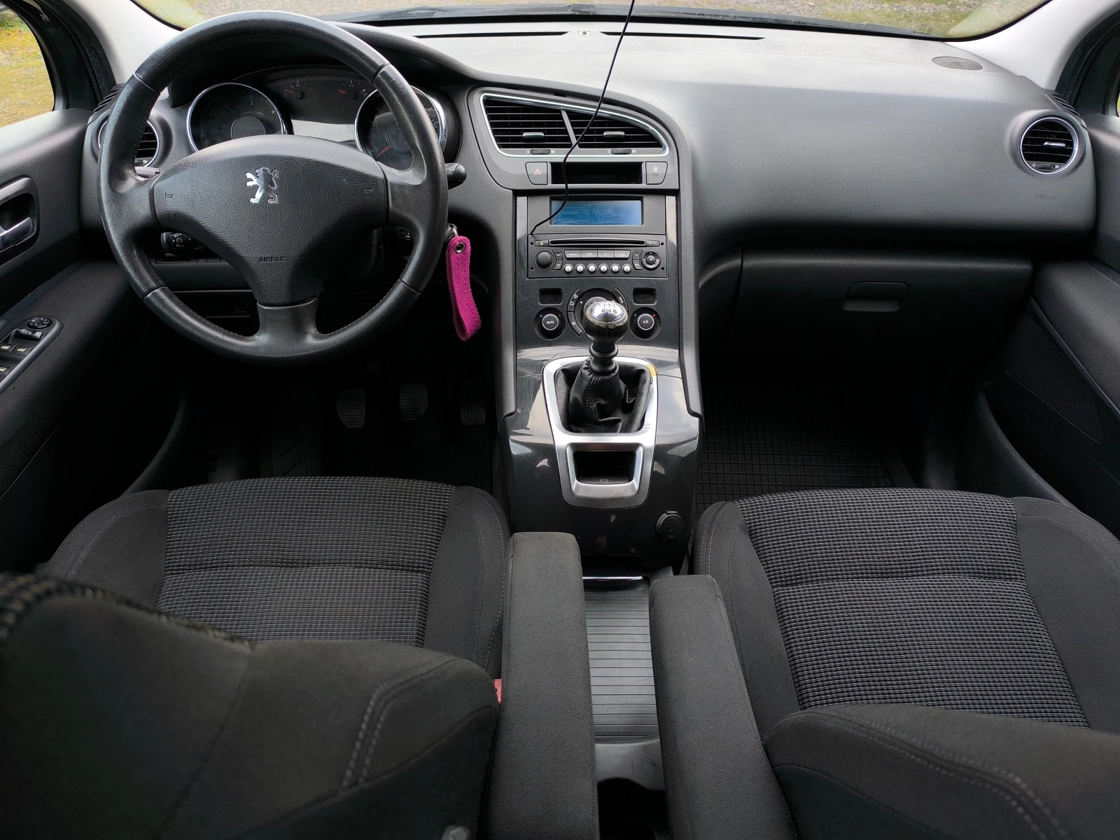Peugeot 5008 FACE LIFT-1.6HDI-112кс-6 скор.-КЛИМАТРОНИК-EURO 5-, снимка 13 - Автомобили и джипове - 56192706