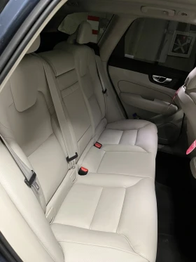 Volvo XC60 momentum T5, снимка 9