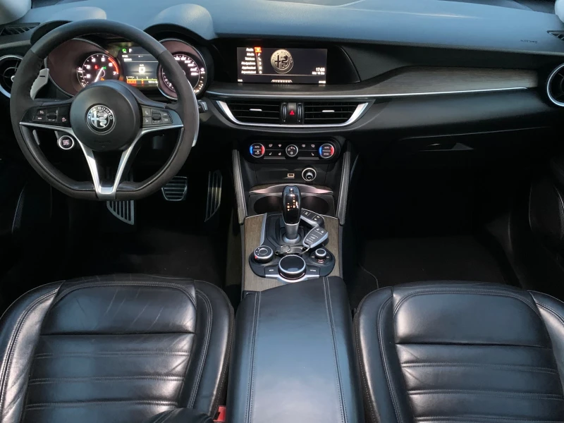 Alfa Romeo Stelvio 2.0Turbo.AWD.Топ състояние!!!Собствен лизинг!!!, снимка 13 - Автомобили и джипове - 52817087