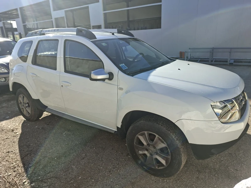 Dacia Duster 1.6i 4x4 , снимка 3 - Автомобили и джипове - 52935277