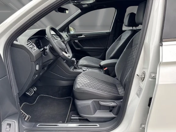VW Tiguan Allspace 2.0 TDI 4Motion = R-line = Гаранция - изображение 6
