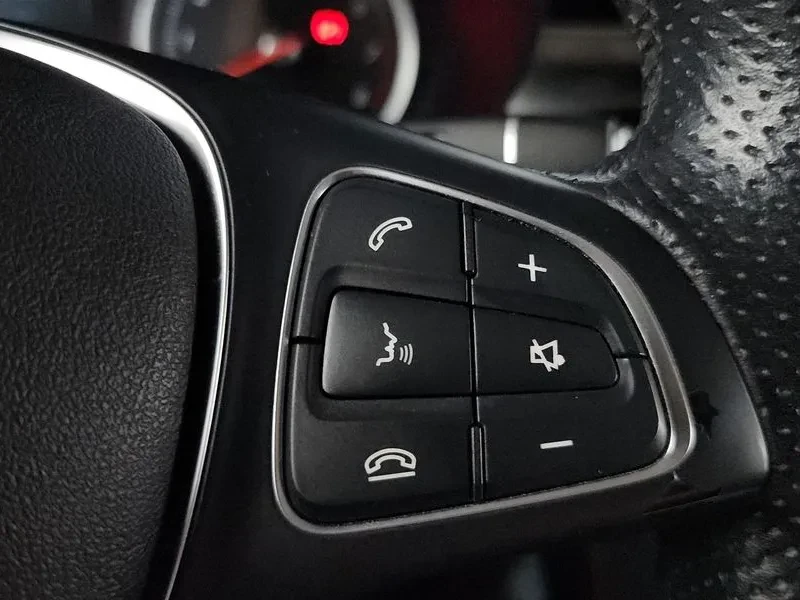 Mercedes-Benz GLC 4MATIC - САМО 30% АВАНС, снимка 16 - Автомобили и джипове - 56071862