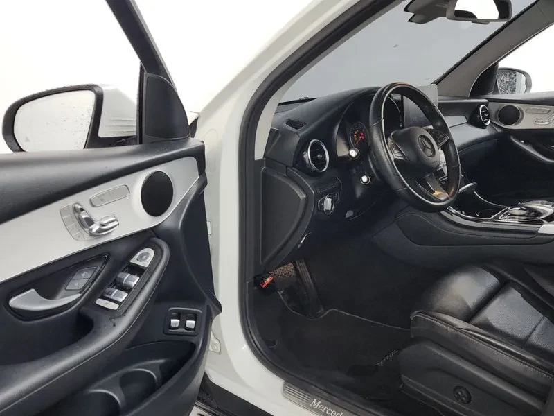 Mercedes-Benz GLC 4MATIC - САМО 30% АВАНС, снимка 10 - Автомобили и джипове - 56071862