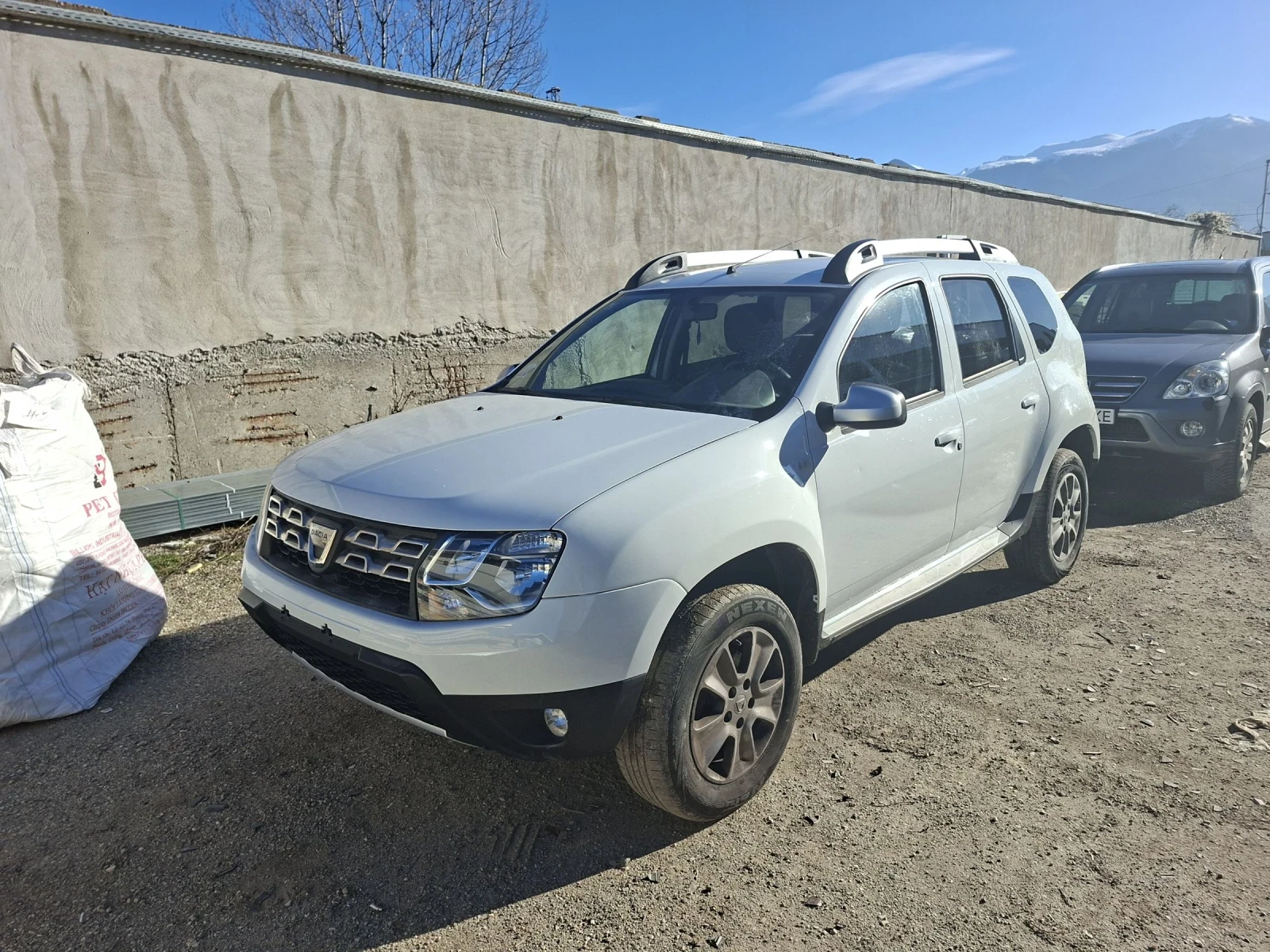 Dacia Duster 1.6i 4x4 , снимка 1