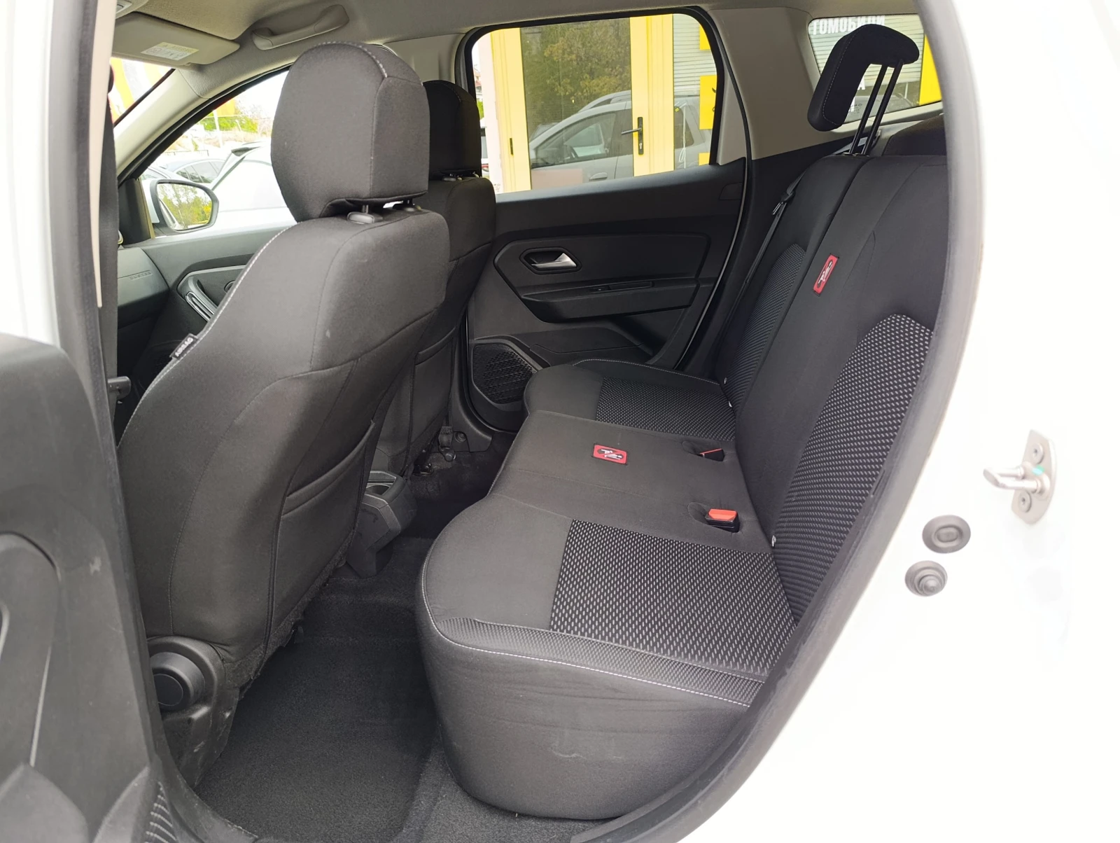 Dacia Duster 1.3TCe-131kc-4x4 N1 - изображение 9