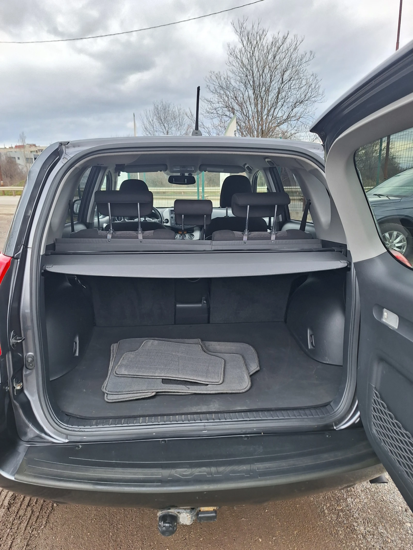 Toyota Rav4 2.0i-4x4-ТОП, снимка 7 - Автомобили и джипове - 53737794