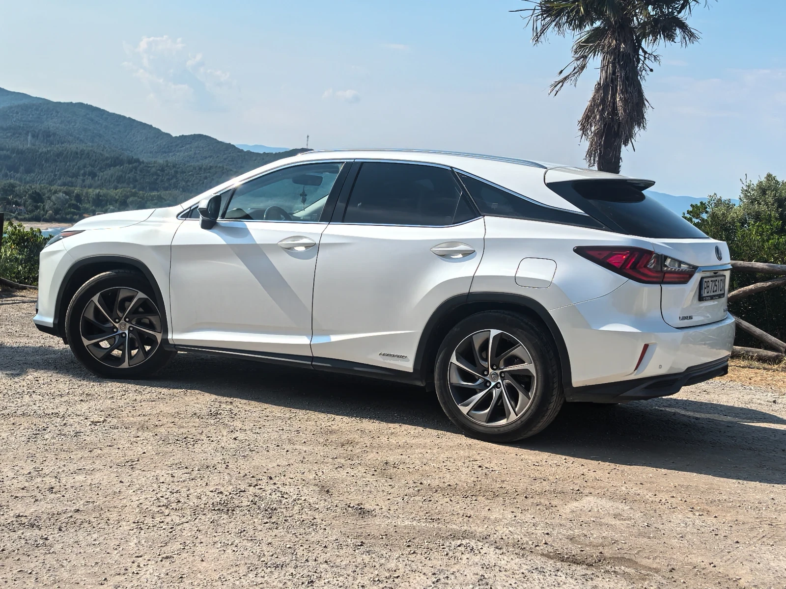 Lexus RX 450h Луксори, снимка 2 - Автомобили и джипове - 55396251