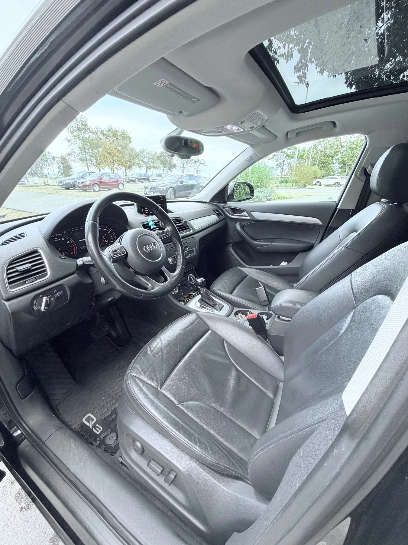Audi Q3, снимка 8 - Автомобили и джипове - 56569857