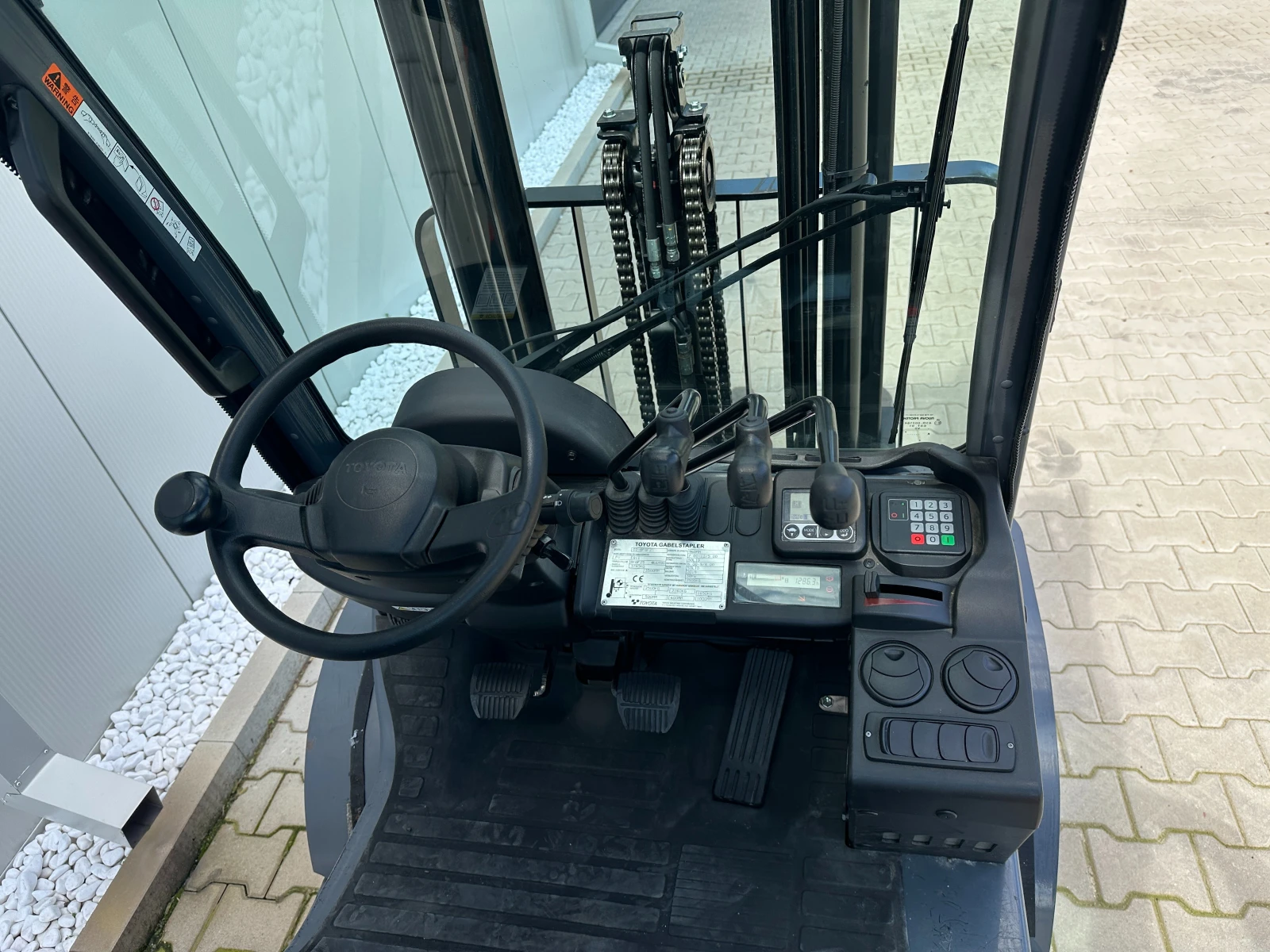 ������� Toyota 02-8FGF25 | Mobile.bg � ����������� 5