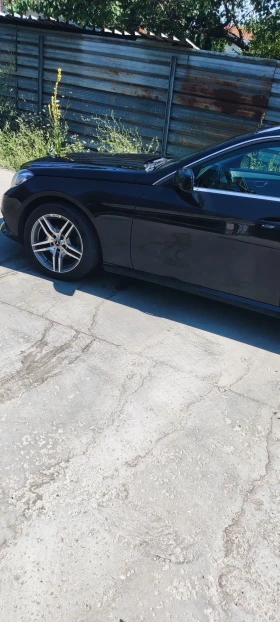 Mercedes-Benz E 220, снимка 4