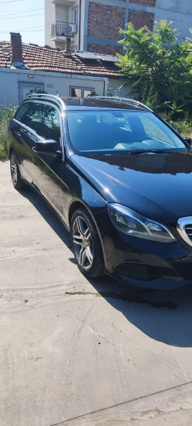 Mercedes-Benz E 220, снимка 8